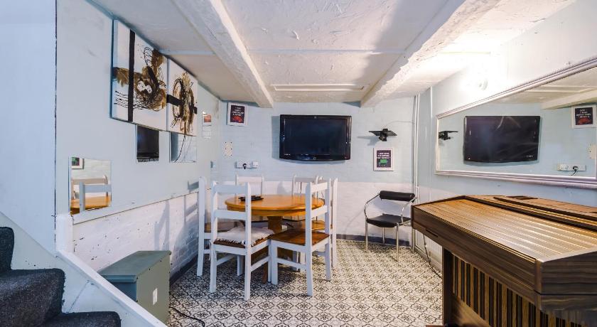 Derwent Holiday Hotel - image 9