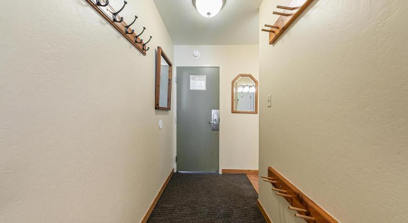 트러키 (CA) Cozy Studio wKitchen #217 at Donner Lake Village 4성급 숙소 객실