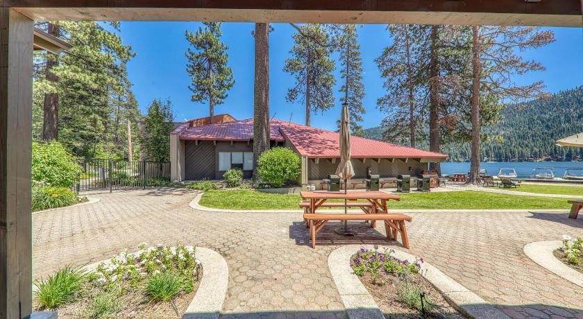 트러키 (CA) Cozy Studio #226 at Donner Lake Village 4성급 숙소 레스토랑