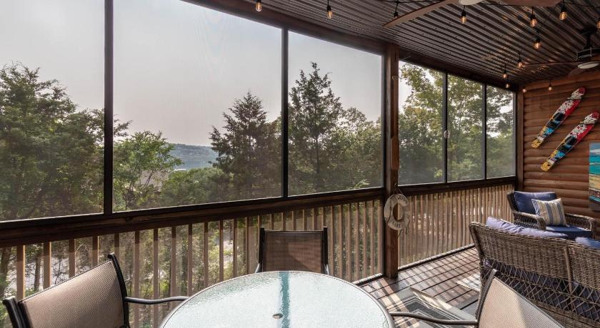 브랜슨 (MO) 1BR Village At Indian Point 1303 near SDC Free Tickets Daily up to 500 Value 4성급 숙소 수영장