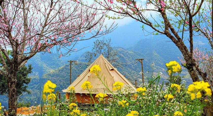 Ha Giang Camping