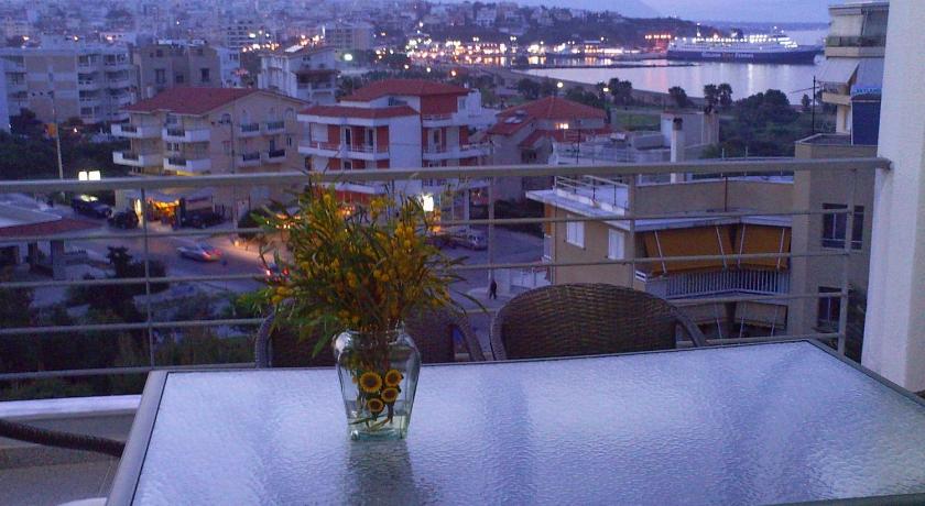 Rafina Port Paradise — Hotel in Rafina (Attiki)