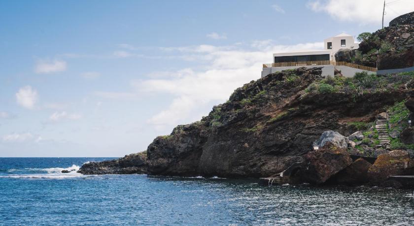 Villa Vista, tu suite frente al mar en El Hierro