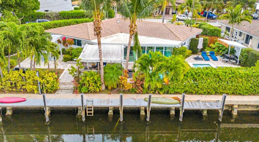 Pompano Beach (FL) Waterfront Pool Home Near Beach Sleeps 10 4성급 숙소 객실
