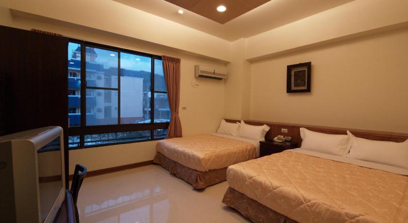 Image of Standard Quadruple Room 1