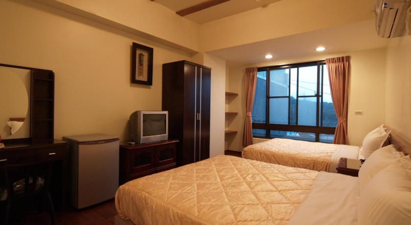 Image of Standard Quadruple Room 5