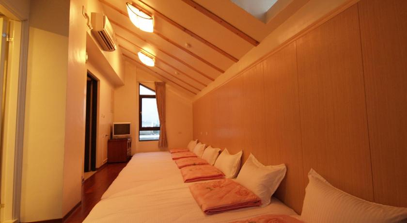Image of Family Suite 1