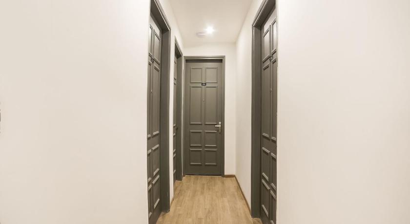 Townhouse Artemis Hospital Near Unitech Cyber Park – Gurgaon, IN