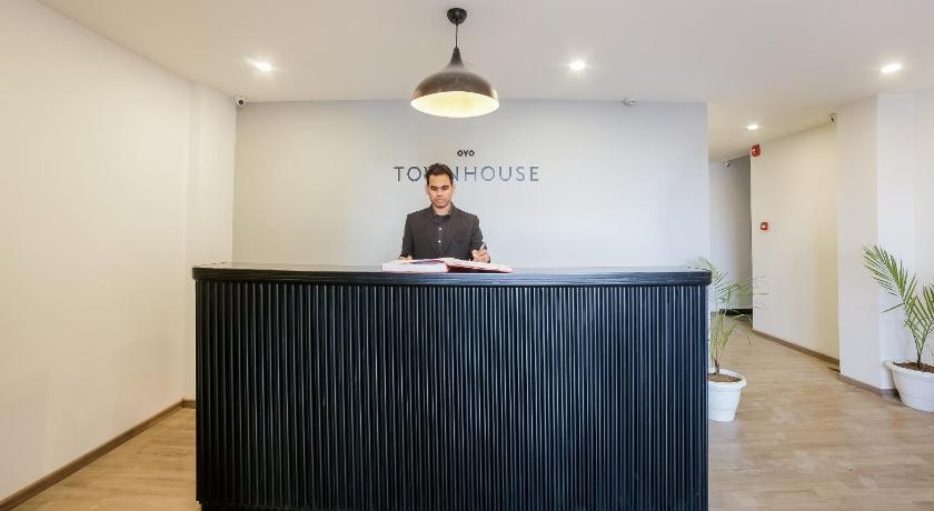 Townhouse Artemis Hospital Near Unitech Cyber Park – Gurgaon, IN