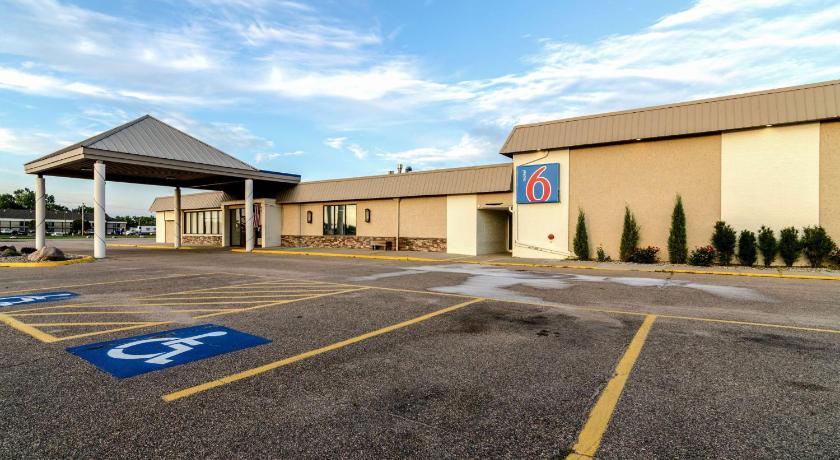 Motel 6-York, NE