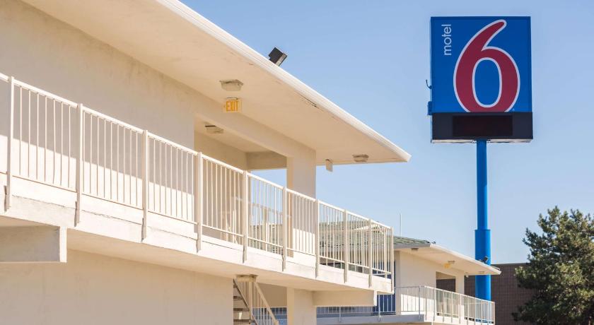 Motel 6-Reno, NV - West