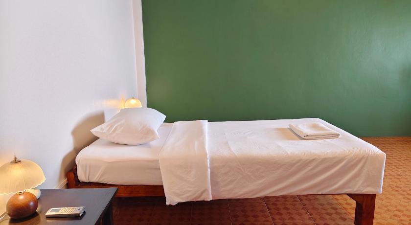 Image of Single Room with Shared Bathroom 1