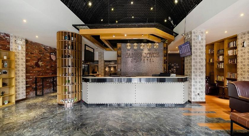 James Joyce Coffetel Guangzhou Railway Station Sanyuanli Metro Station - image 9