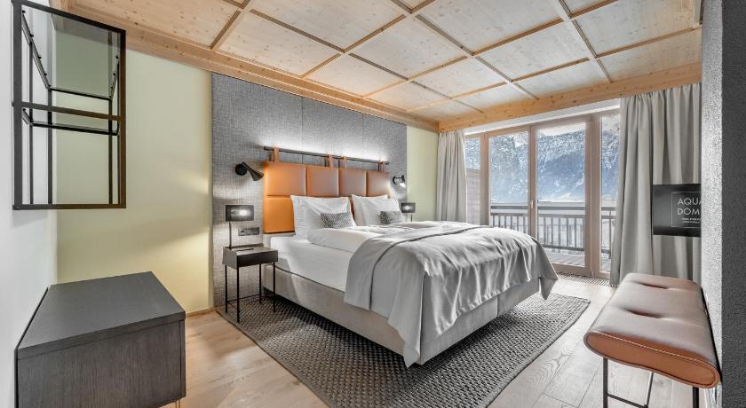 Image of Junior Suite South with Access to the Thermal Spa 0