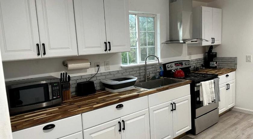 그로브랜드 (CA) Cozy Nature-Filled Home with Garden & Night Sky Views Near Yosemite Tioga Pass, Groveland CA 3성급 숙소 객실