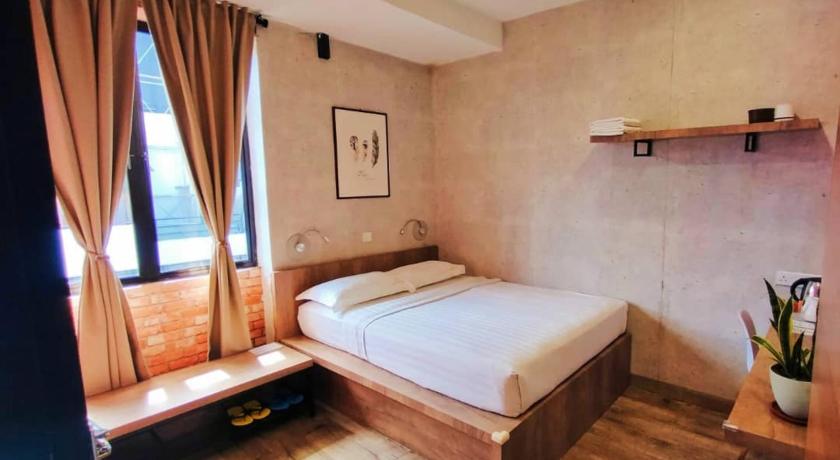 Image of Standard Room With window 6