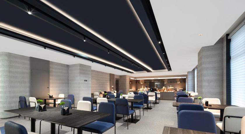 Atour Light Hotel Wuhan Jianghan Road Xunlimen Metro Station - image 7