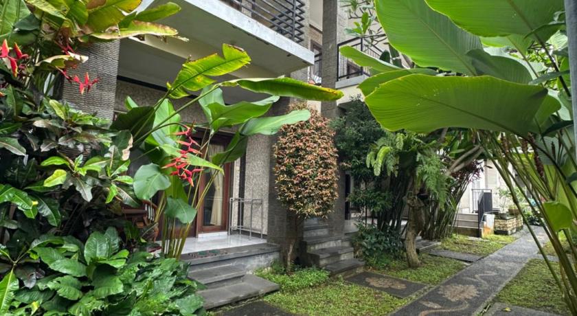 巴厘 Umah Belos 2星级 民宿 大堂