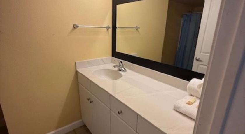 Image of Premium Two-Bedroom Apartment Oceanfront 2