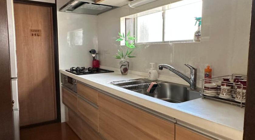 Tokyo 新宿駅2分 jr新大久保駅徒歩8分 歌舞伎町徒歩10分 3-Star Single Room restaurant