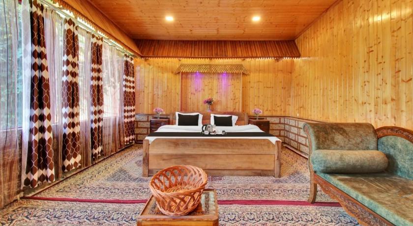 Hotel Lake Side – Srinagar, PA