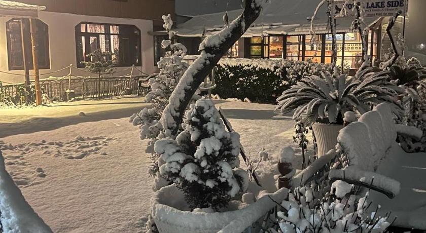 Hotel Lake Side – Srinagar, PA