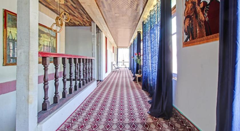 Hotel Lake Side – Srinagar, PA