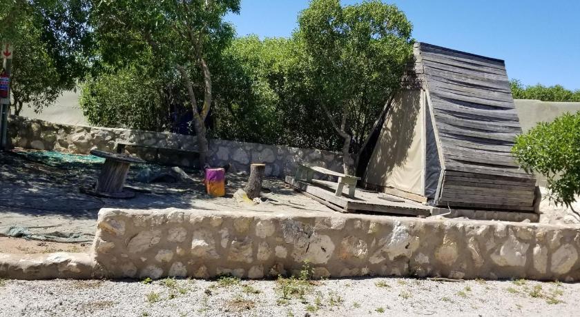 Image of Tent 16