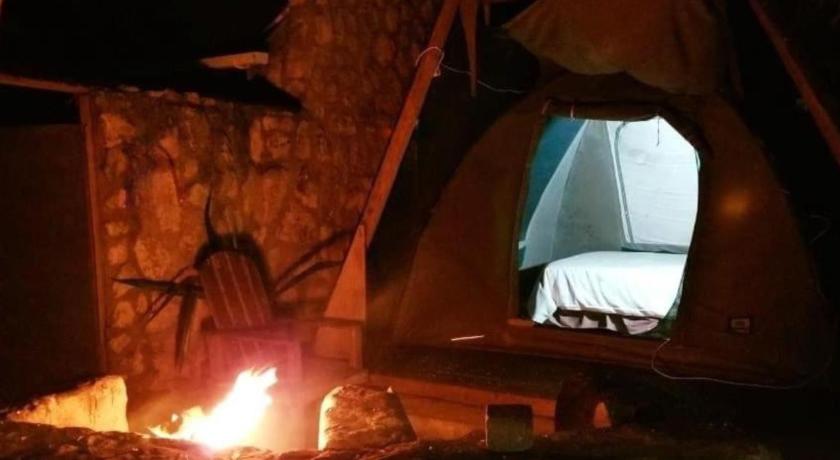 Image of Tent 6