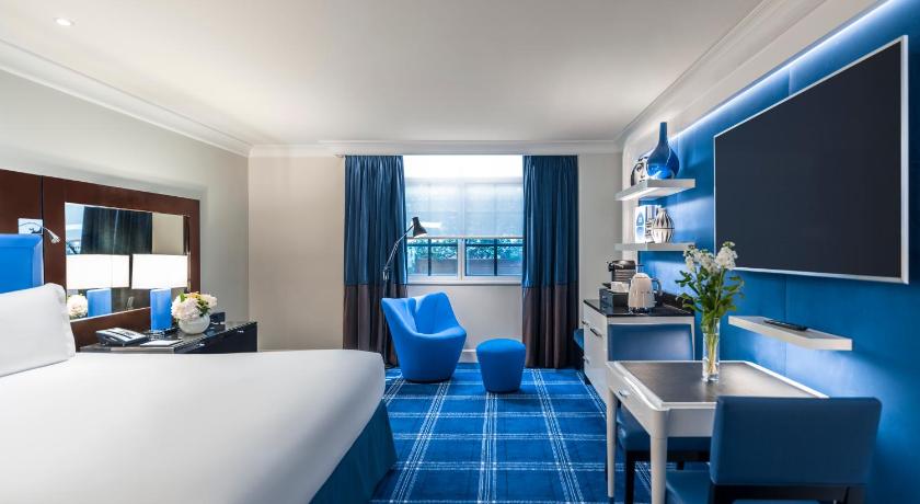 Image of LUXURY ROOM, 1 King Bed. 0