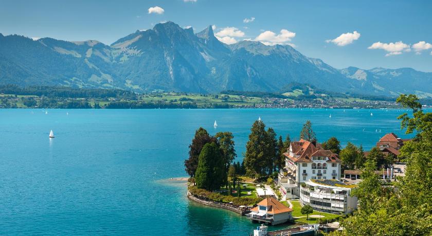 Parkhotel Gunten – Beach &amp; Spa — Hotel in Thun