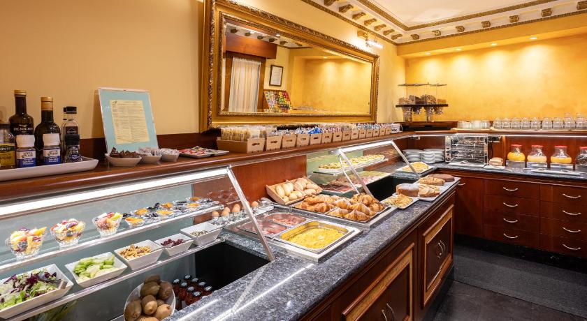 ローマ Hotel Manfredi Suite in Rome 3つ星 ホテル 客室