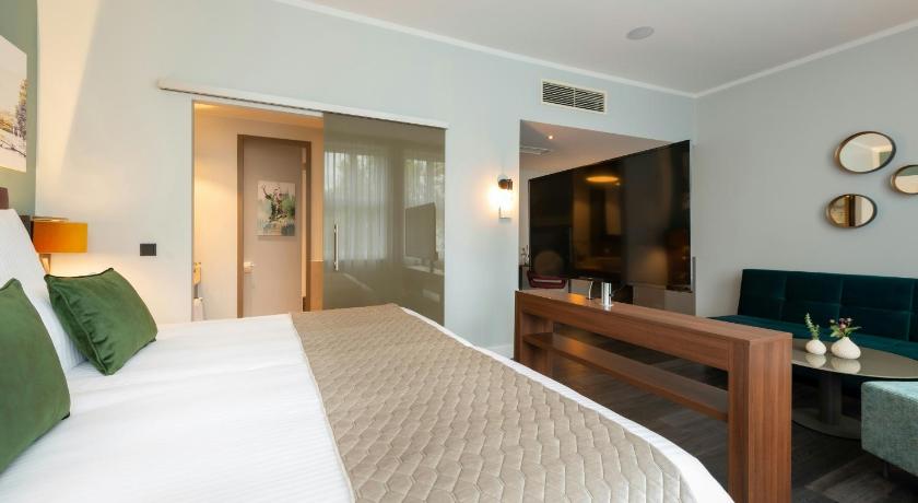 Image of Deluxe Twin Room 5