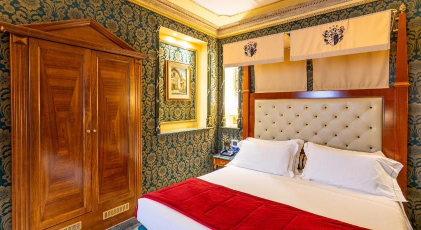 Image of Luxury Quadruple Room 11