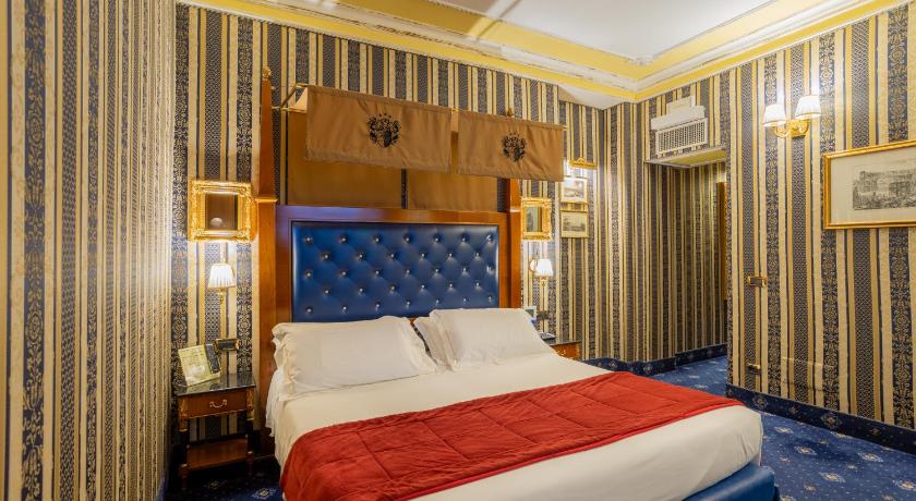 Image of Family Connecting Room for 5 People 12