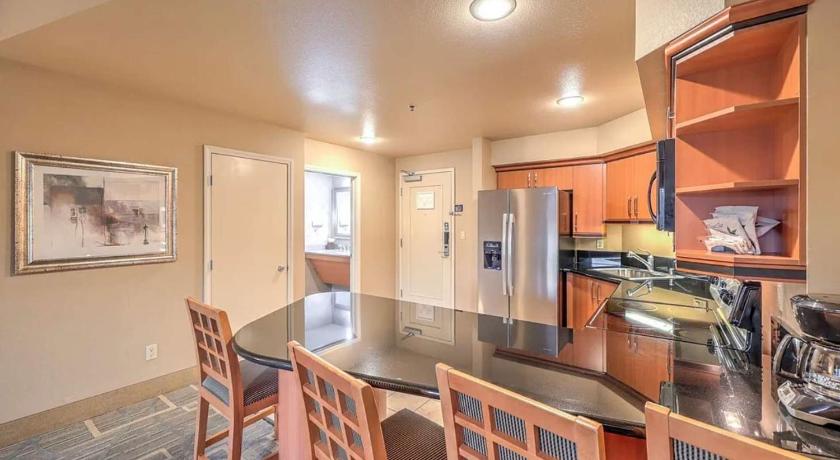 Image of Apartment 13