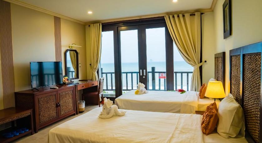 Immagine di Camera Familiare con Vista Mare (Family Room with Sea View) 7
