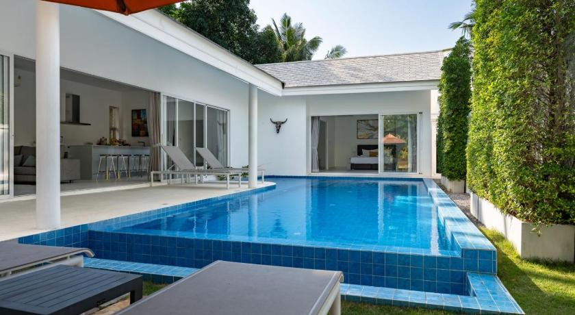 Bougain Villas Salad Beach - image 11