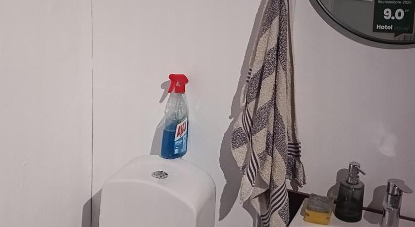 Image of Deluxe Queen Room 9
