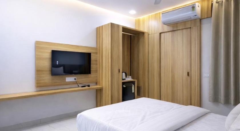 Accuotel Inn Lavish Villa – Indore, OH