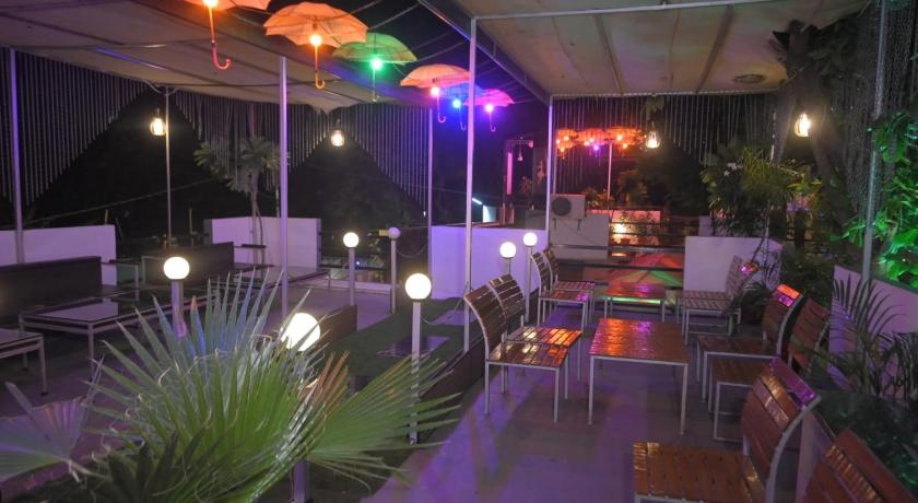 Heavens Hotel - image 7