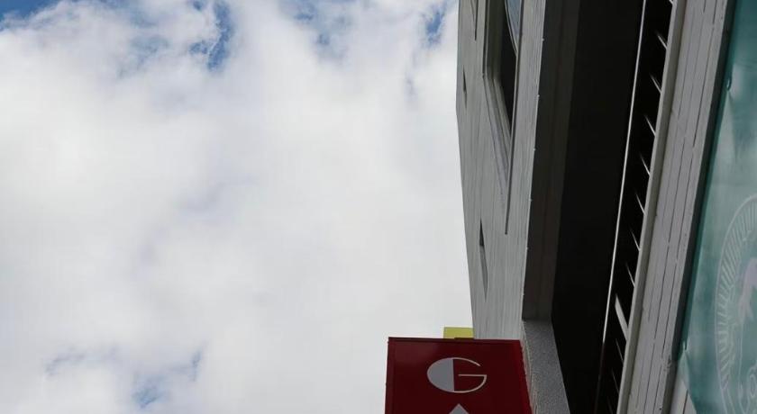 沖縄本島 Hotel GALA 3つ星 ホテル ロビー