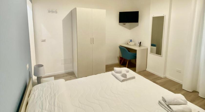 Casa Milà - Home & Rooms