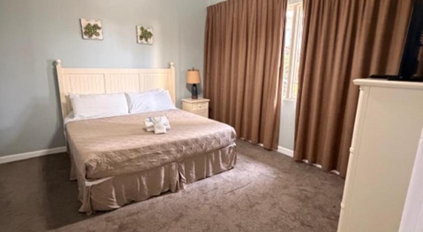 Image of Superior One-Bedroom Apartment with Ocean View 0