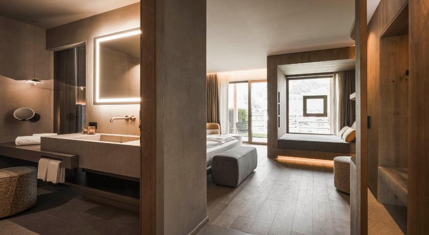 马雷贝 Excelsior Dolomites Life Resort 4星级 酒店 套房