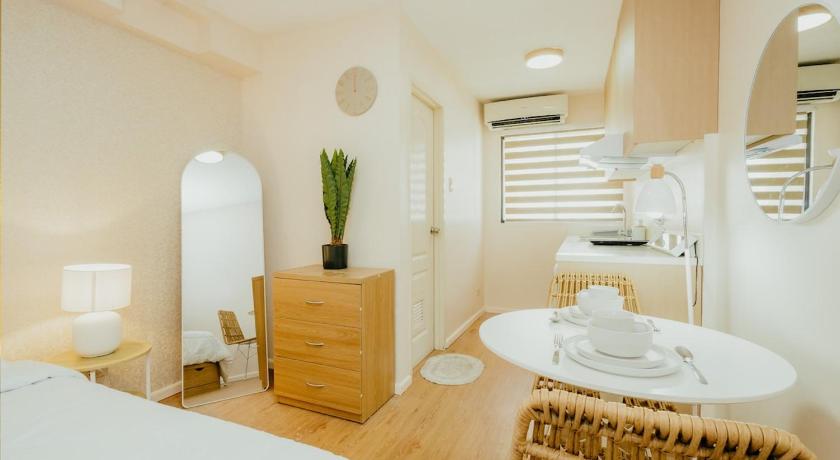 Image of One-Bedroom Apartment 8