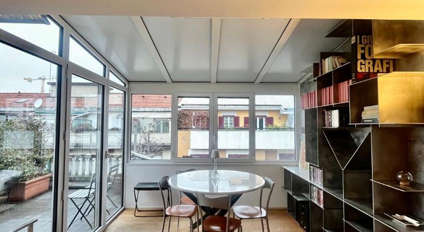 Sunny Apartment