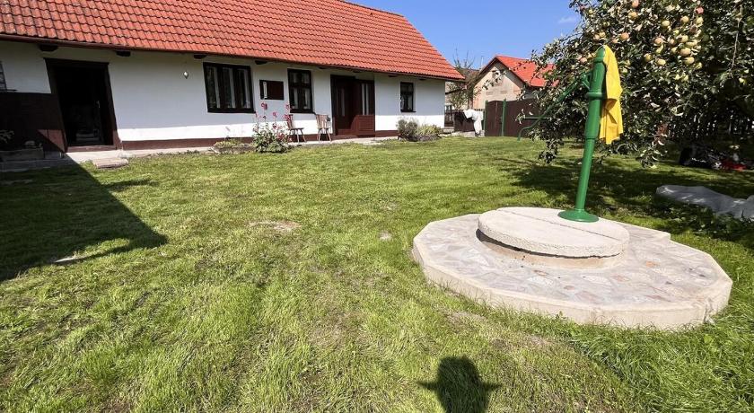 Cottage in Velenice village