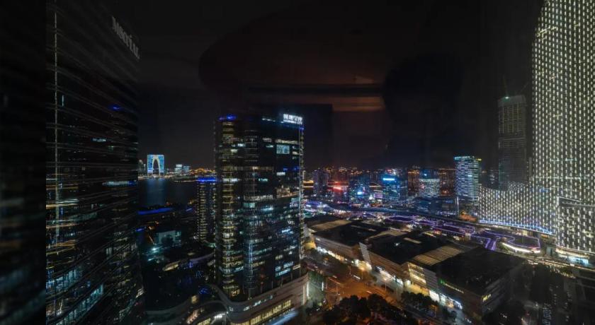 苏州 苏州凯斯行政城景酒店 酒店 泳池