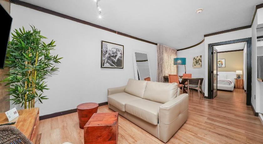 Image of Deluxe One Bedroom King Suite 0